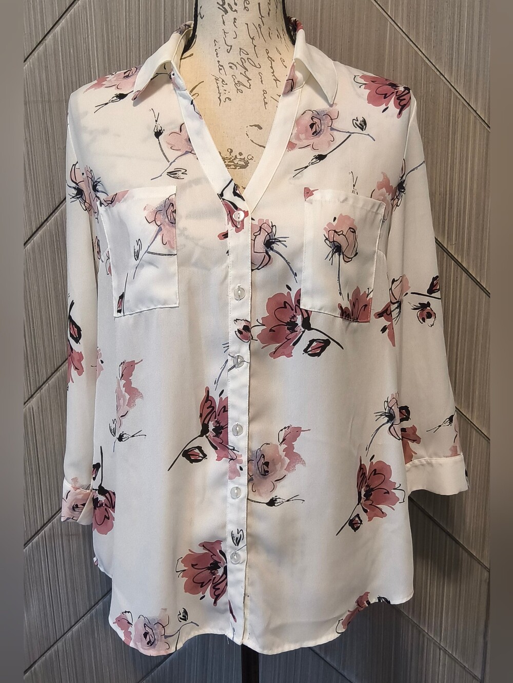IZ Byer Women’s L Ivory Pink Floral Button Front Blouse 3/4 Sleeve Romantic